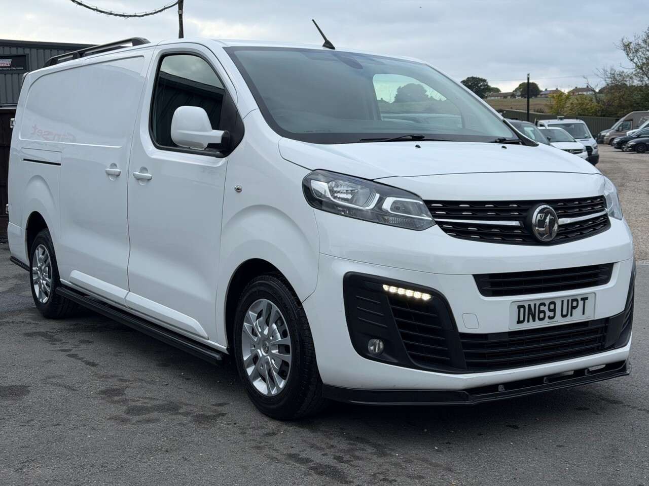 A 2019 VAUXHALL VIVARO 1.5 Turbo D 2900 Sportive Panel Van 5dr Diesel Manual L2 H1 Euro 6 (s/s) (1 A 2019 VAUXHALL VIVARO 1.5 Turbo D 2900 Sportive Panel Van 5dr Diesel Manual L2 H1 Euro 6 (s/s) (1