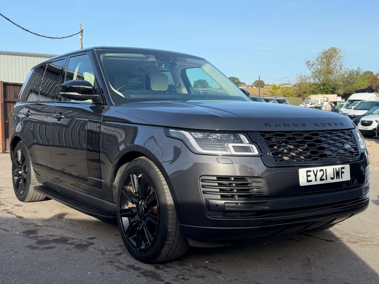 A 2021 LAND ROVER RANGE ROVER 2.0 P400e 13.1kWh Westminster Black SUV 5dr Petrol Plug-in Hybrid Auto 4WD A 2021 LAND ROVER RANGE ROVER 2.0 P400e 13.1kWh Westminster Black SUV 5dr Petrol Plug-in Hybrid Auto 4WD