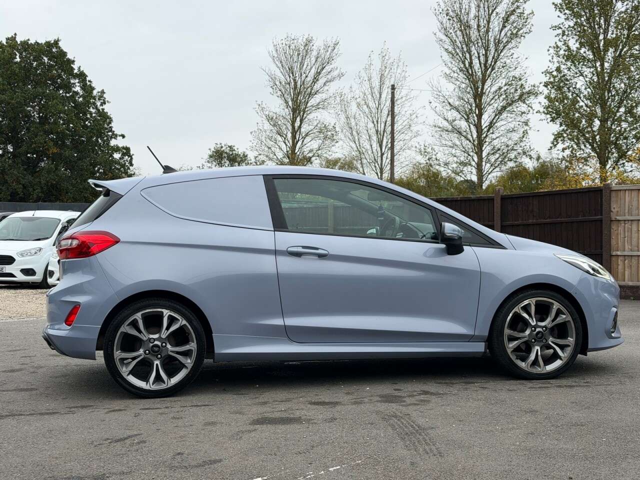 A 2021 FORD FIESTA VAN 1.0T EcoBoost Sport Car Derived Van 3dr Petrol Manual Euro 6 (s/s) (125 ps) A 2021 FORD FIESTA VAN 1.0T EcoBoost Sport Car Derived Van 3dr Petrol Manual Euro 6 (s/s) (125 ps)