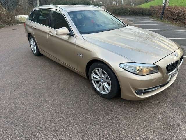 A 2013 BMW 5 SERIES 2.0 520d SE Touring 5dr Diesel Manual Euro 5 (s/s) (184 ps) A 2013 BMW 5 SERIES 2.0 520d SE Touring 5dr Diesel Manual Euro 5 (s/s) (184 ps)