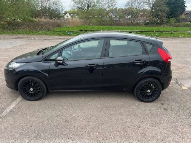 A 2011 FORD FIESTA 1.4 Edge Hatchback 5dr Petrol Automatic (154 g/km, 94 bhp) A 2011 FORD FIESTA 1.4 Edge Hatchback 5dr Petrol Automatic (154 g/km, 94 bhp)