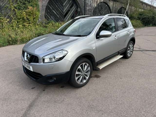 A 2011 NISSAN QASHQAI 2.0 dCi Tekna SUV 5dr Diesel Auto 4WD Euro 5 (150 ps) A 2011 NISSAN QASHQAI 2.0 dCi Tekna SUV 5dr Diesel Auto 4WD Euro 5 (150 ps)
