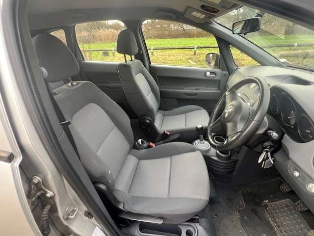 2005 MITSUBISHI COLT 2005 MITSUBISHI COLT