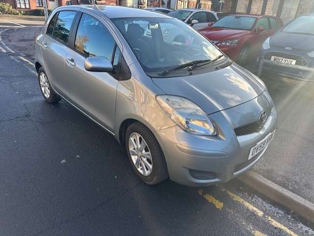 Check out this Toyota Yaris 2009 Petrol Manual