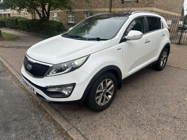 A 2014 KIA SPORTAGE 2.0 CRDi KX-2 SUV 5dr Diesel Manual AWD Euro 5 (134 bhp) A 2014 KIA SPORTAGE 2.0 CRDi KX-2 SUV 5dr Diesel Manual AWD Euro 5 (134 bhp)