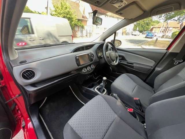 2015 TOYOTA YARIS 2015 TOYOTA YARIS
