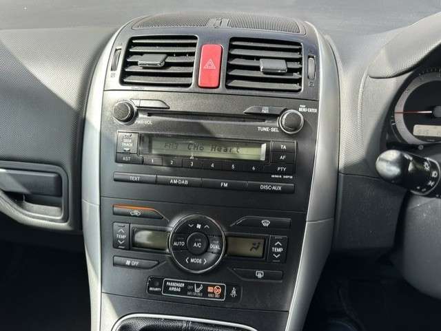 2010 TOYOTA AURIS 2010 TOYOTA AURIS