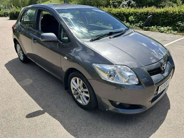 A 2009 TOYOTA AURIS 1.33 VVT-i TR Hatchback 5dr Petrol Manual (s/s) (135 g/km, 100 bhp) A 2009 TOYOTA AURIS 1.33 VVT-i TR Hatchback 5dr Petrol Manual (s/s) (135 g/km, 100 bhp)