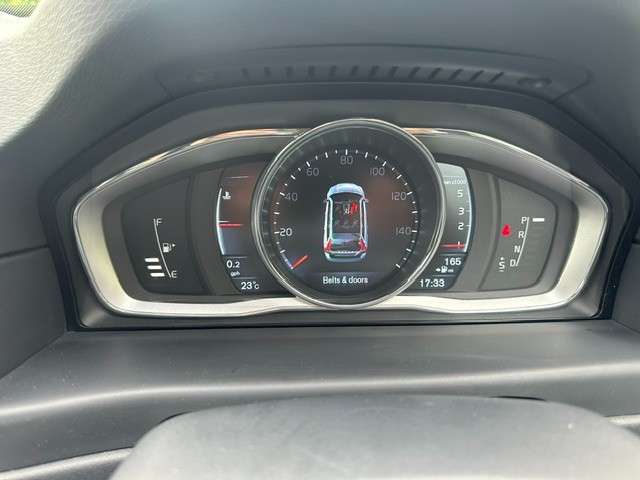 2015 VOLVO V70 2015 VOLVO V70