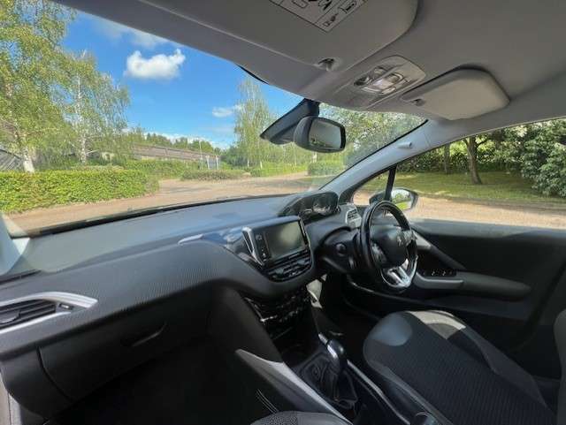 2017 PEUGEOT 2008 2017 PEUGEOT 2008