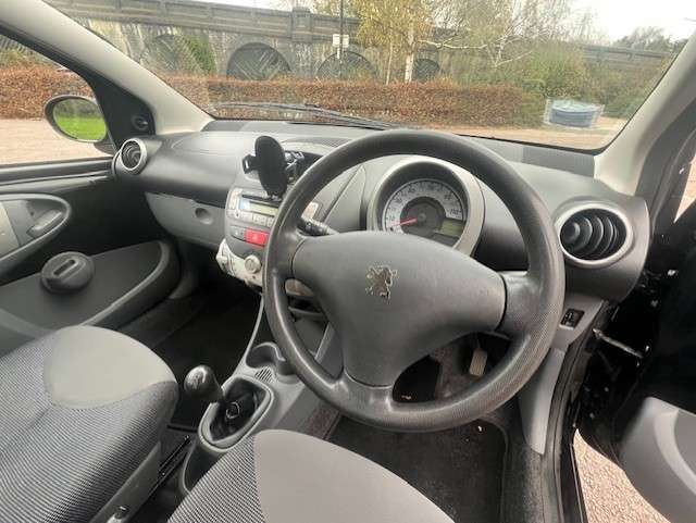 2006 PEUGEOT 107 2006 PEUGEOT 107