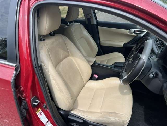 2011 LEXUS CT 2011 LEXUS CT
