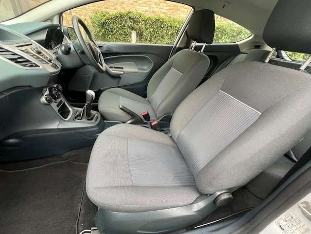 2011 FORD FIESTA 2011 FORD FIESTA