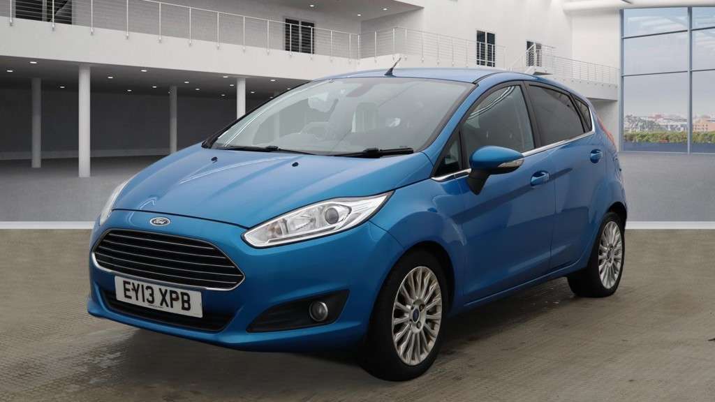 A 2013 FORD FIESTA 1.6 Titanium Hatchback 5dr Petrol Powershift Euro 5 (105 ps) A 2013 FORD FIESTA 1.6 Titanium Hatchback 5dr Petrol Powershift Euro 5 (105 ps)