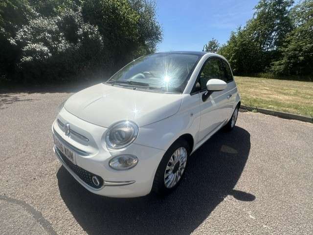 A 2016 FIAT 500 1.2 Lounge Hatchback 3dr Petrol Manual Euro 6 (s/s) (69 bhp) A 2016 FIAT 500 1.2 Lounge Hatchback 3dr Petrol Manual Euro 6 (s/s) (69 bhp)