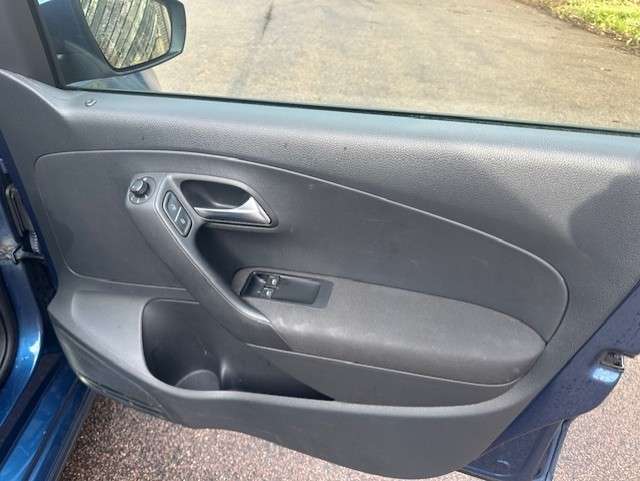 2017 VOLKSWAGEN POLO 2017 VOLKSWAGEN POLO