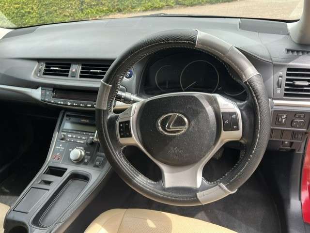 2011 LEXUS CT 2011 LEXUS CT