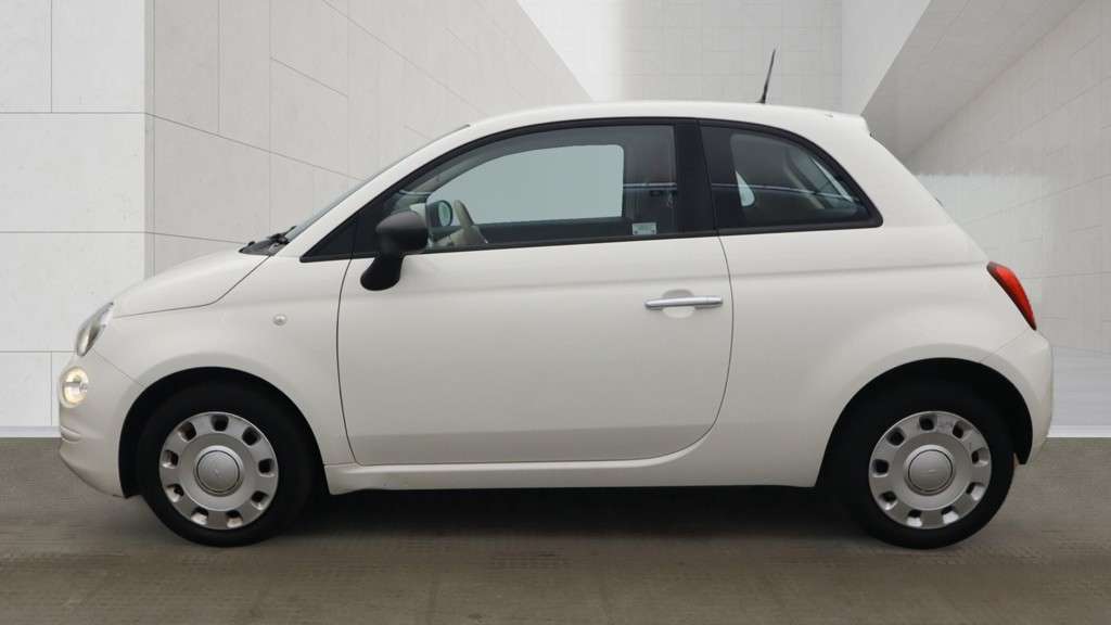 A 2017 FIAT 500 1.2 Pop Hatchback 3dr Petrol Manual Euro 6 (s/s) (69 bhp) A 2017 FIAT 500 1.2 Pop Hatchback 3dr Petrol Manual Euro 6 (s/s) (69 bhp)