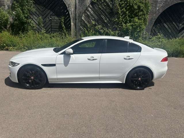 2016 JAGUAR XE 2016 JAGUAR XE