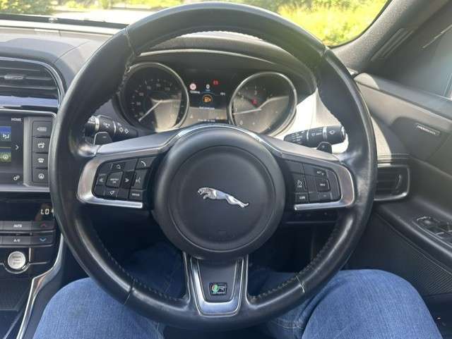 2016 JAGUAR XE 2016 JAGUAR XE