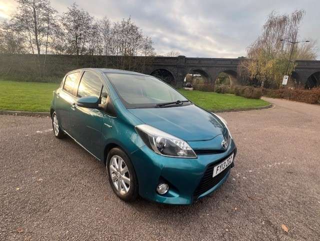 Check out this Toyota Yaris 2013 Hybrid Electric Automatic