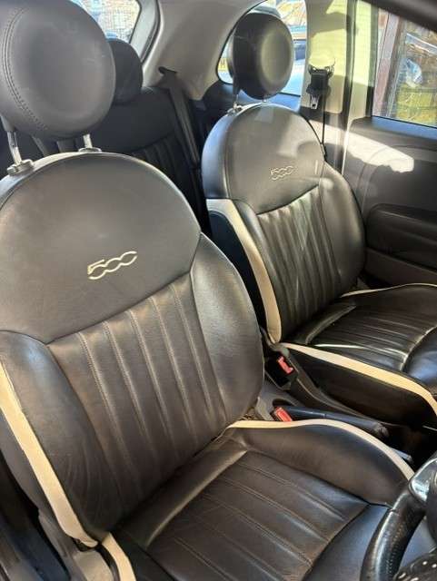 A 2016 FIAT 500 1.2 Lounge Hatchback 3dr Petrol Manual Euro 6 (s/s) (69 bhp) A 2016 FIAT 500 1.2 Lounge Hatchback 3dr Petrol Manual Euro 6 (s/s) (69 bhp)