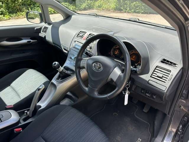 2009 TOYOTA AURIS 2009 TOYOTA AURIS