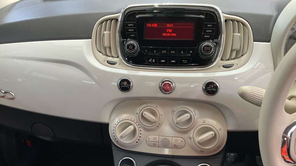 2016 FIAT 500 2016 FIAT 500