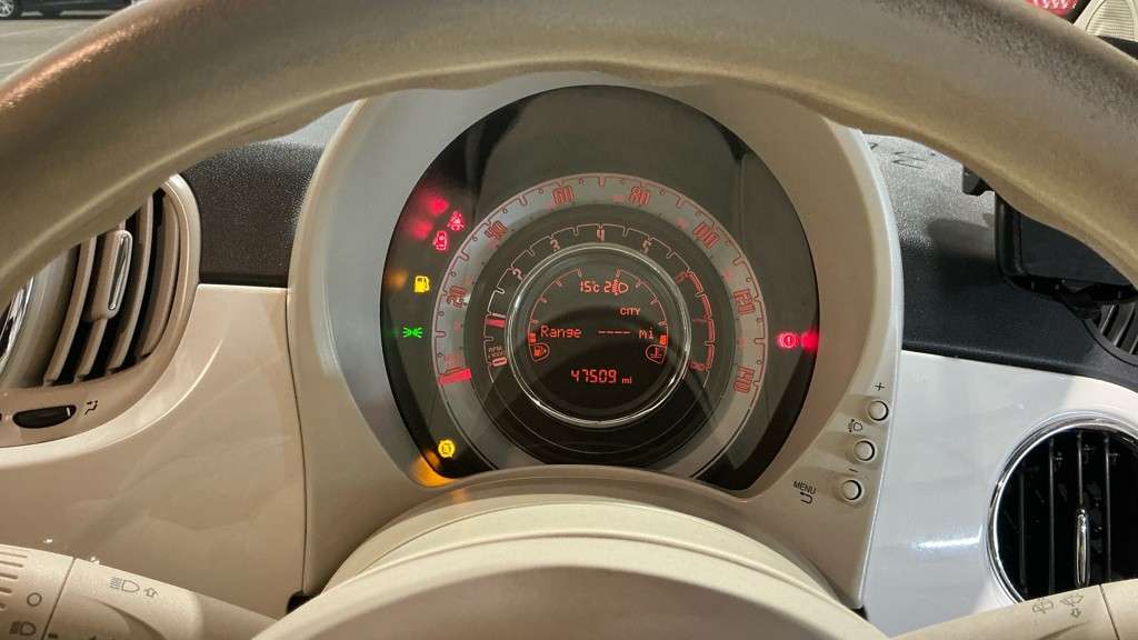 2017 FIAT 500 2017 FIAT 500