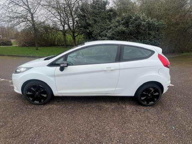 2011 FORD FIESTA 2011 FORD FIESTA
