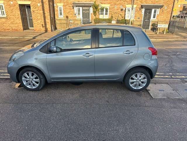 2009 TOYOTA YARIS 2009 TOYOTA YARIS