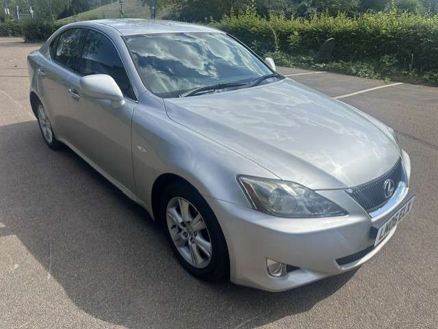 A 2006 LEXUS IS 2.5 250 Saloon 4dr Petrol Automatic (214 g/km, 204 bhp) A 2006 LEXUS IS 2.5 250 Saloon 4dr Petrol Automatic (214 g/km, 204 bhp)