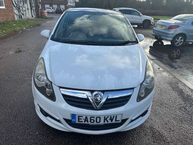 A 2010 VAUXHALL CORSA 1.2i 16v Limited Edition Hatchback 3dr Petrol Manual (a/c) (124 g/km, 84 bhp) A 2010 VAUXHALL CORSA 1.2i 16v Limited Edition Hatchback 3dr Petrol Manual (a/c) (124 g/km, 84 bhp)