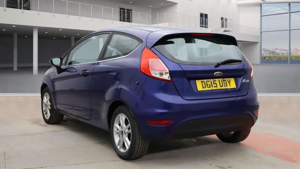 A 2015 FORD FIESTA 1.25 Zetec Hatchback 3dr Petrol Manual Euro 6 (82 ps) A 2015 FORD FIESTA 1.25 Zetec Hatchback 3dr Petrol Manual Euro 6 (82 ps)