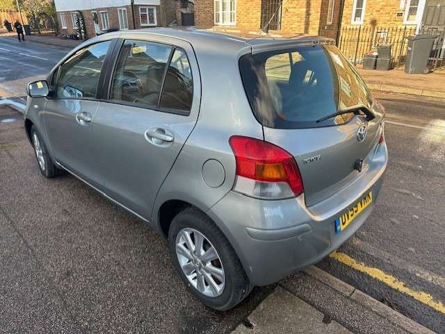 2009 TOYOTA YARIS 2009 TOYOTA YARIS