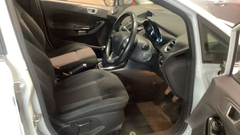 2015 FORD FIESTA 2015 FORD FIESTA