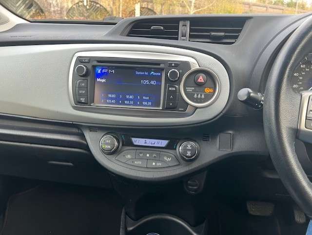 2013 TOYOTA YARIS 2013 TOYOTA YARIS