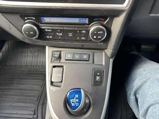 2014 TOYOTA AURIS 2014 TOYOTA AURIS