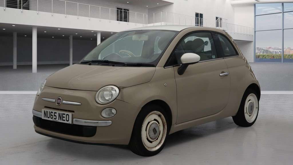 A 2015 FIAT 500 1.2 Vintage 57 Hatchback 3dr Petrol Manual Euro 6 (s/s) (69 bhp) A 2015 FIAT 500 1.2 Vintage 57 Hatchback 3dr Petrol Manual Euro 6 (s/s) (69 bhp)