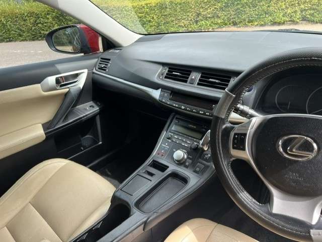 2011 LEXUS CT 2011 LEXUS CT