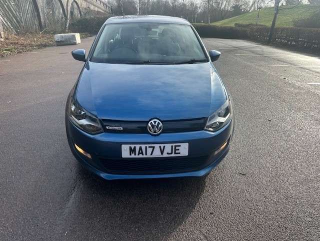 A 2017 VOLKSWAGEN POLO 1.0 TSI BlueMotion Tech BlueMotion Hatchback 5dr Petrol Manual Euro 6 (s/s) (95 ps) A 2017 VOLKSWAGEN POLO 1.0 TSI BlueMotion Tech BlueMotion Hatchback 5dr Petrol Manual Euro 6 (s/s) (95 ps)