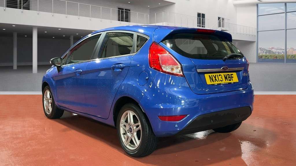 A 2013 FORD FIESTA 1.6 Zetec Hatchback 5dr Petrol Powershift Euro 5 (105 ps) A 2013 FORD FIESTA 1.6 Zetec Hatchback 5dr Petrol Powershift Euro 5 (105 ps)