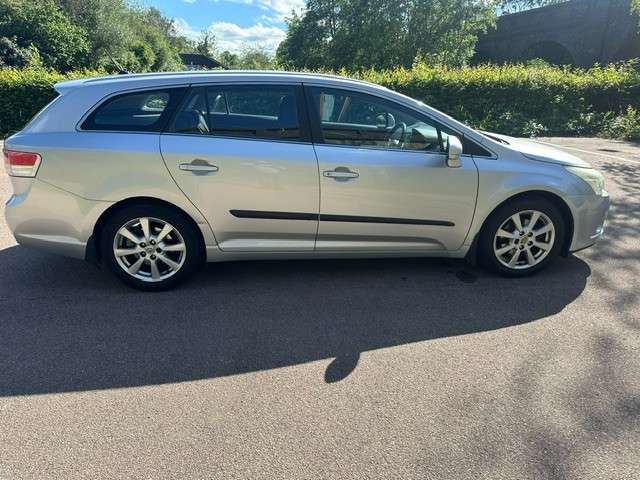 A 2009 TOYOTA AVENSIS 1.8 V-Matic TR Tourer 5dr Petrol Manual Euro 4 (146 ps) A 2009 TOYOTA AVENSIS 1.8 V-Matic TR Tourer 5dr Petrol Manual Euro 4 (146 ps)