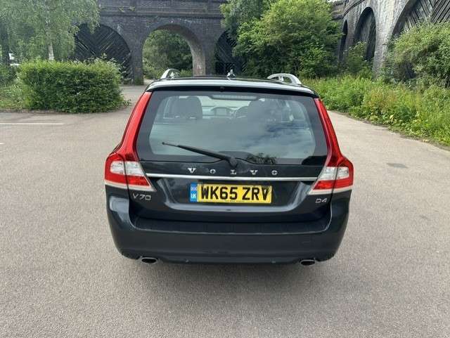 2015 VOLVO V70 2015 VOLVO V70