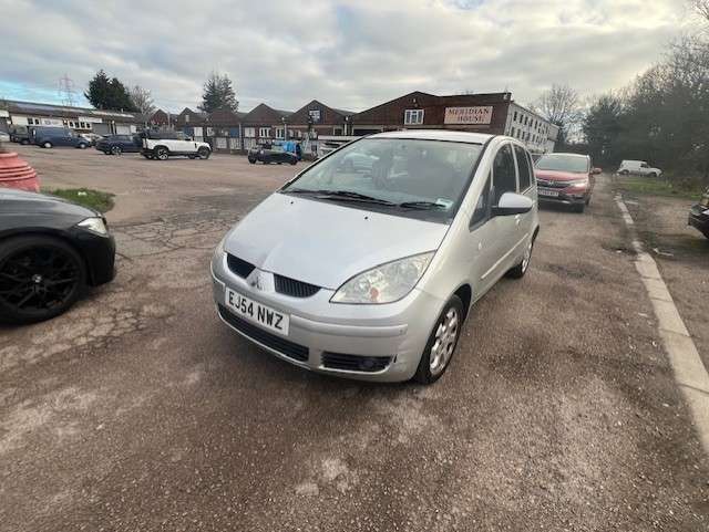 A 2005 MITSUBISHI COLT 1.5 DI-D Equippe Hatchback 5dr Diesel Manual (126 g/km, 94 bhp) A 2005 MITSUBISHI COLT 1.5 DI-D Equippe Hatchback 5dr Diesel Manual (126 g/km, 94 bhp)
