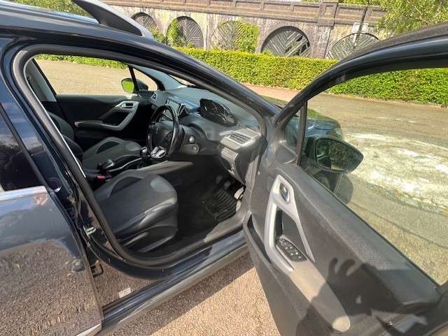 2017 PEUGEOT 2008 2017 PEUGEOT 2008