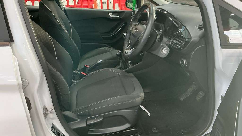 A 2019 FORD FIESTA 1.1 Ti-VCT Zetec Hatchback 5dr Petrol Manual Euro 6 (s/s) (85 ps) A 2019 FORD FIESTA 1.1 Ti-VCT Zetec Hatchback 5dr Petrol Manual Euro 6 (s/s) (85 ps)