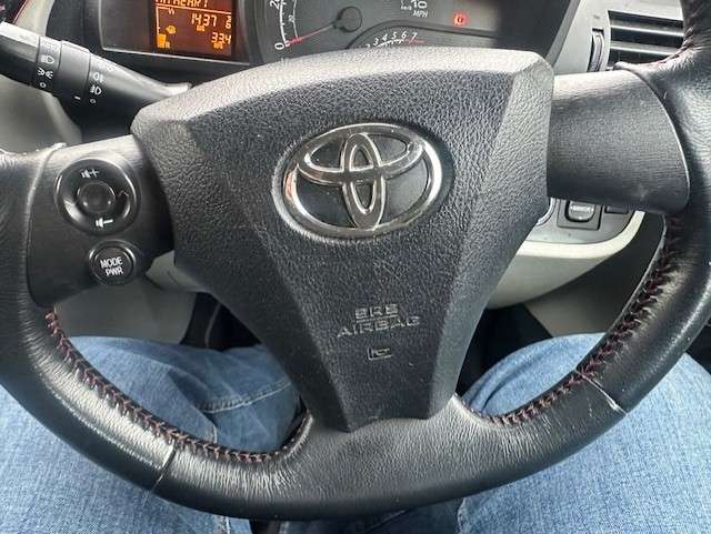 2011 TOYOTA IQ 2011 TOYOTA IQ