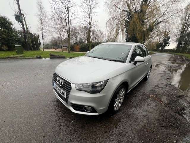 A 2012 AUDI A1 1.4 TFSI Sport Hatchback 3dr Petrol S Tronic Euro 5 (s/s) (122 ps) A 2012 AUDI A1 1.4 TFSI Sport Hatchback 3dr Petrol S Tronic Euro 5 (s/s) (122 ps)