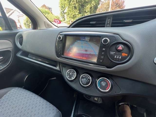 2015 TOYOTA YARIS 2015 TOYOTA YARIS